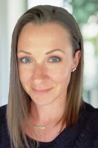 Ashley Starzec Headshot 2021-min